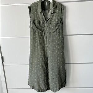 Free People Super Unique Topper!